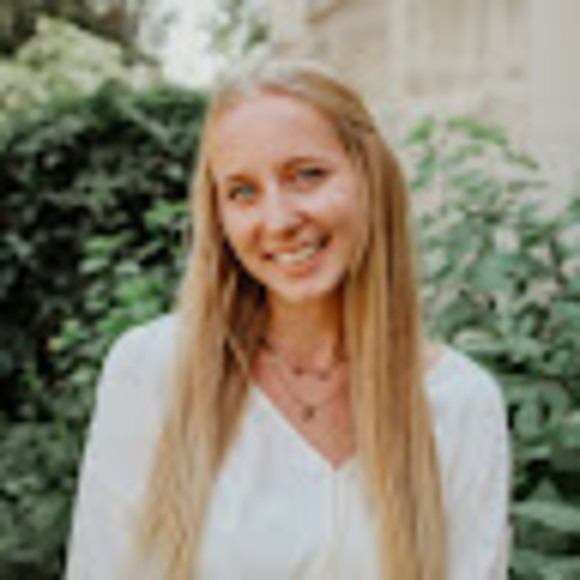 Meet your Posher, Sarah - Picture 1 of 1